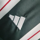 camisa-camiseta-manchester-united-adidas-team-viewer-versao-versao-torcedor-conjunto-infantil-shorts-23-24-away-fora-ii-secundaria-2-vermelha-preta-vermelho-preto-branca-branco_5