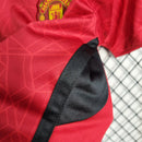 camisa-camiseta-manchester-united-adidas-team-viewer-versao-versao-torcedor-conjunto-infantil-shorts-23-24-home-casa-i-principal-1-vermelha-preta-vermelho-preto_6