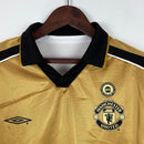 camisa-camiseta-manchester-united-umbro-vodafone-versao-versao-retro-retro-beckham-david-dupla-face-torcedor-masculina-01-02-comemorativa-100-anos-preta-preto-dourado-dourada-branca-b_e3af4da2-5881-43a0-9f91-f9032c7849d4