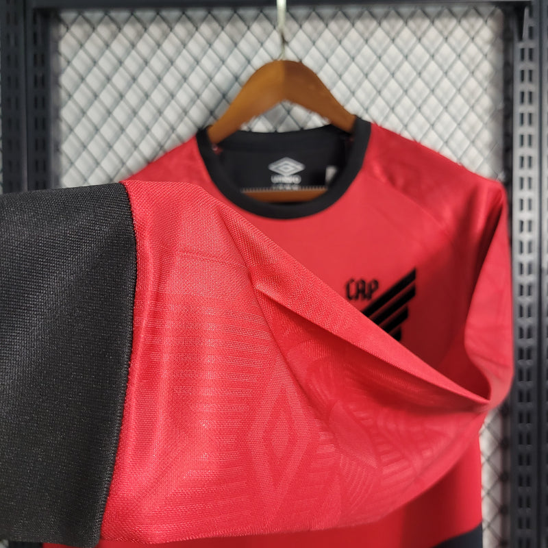 camisa-camiseta-manga-longa-cap-athletico-paranaense-umbro-esportes-da-sorte-versao-versao-torcedor-masculina-23-24-home-casa-i-principal-1-vermelha-preta-vermelho-preto_5