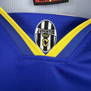 camisa-camiseta-manga-longa-juventus-kappa-sony-versao-torcedor-masculina-95-96-away-fora-ii-secundaria-2-azul-amarela-amarelo-retro_8