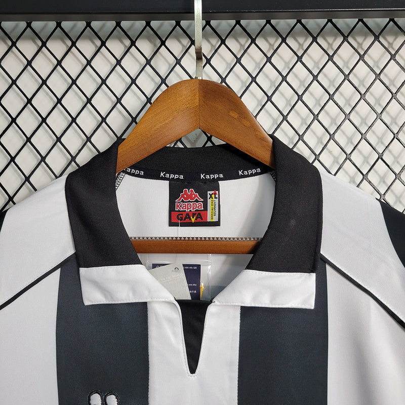 camisa-camiseta-manga-longa-juventus-kappa-sony-versao-torcedor-masculina-97-98-home-casa-i-principal-1-preta-preto-branca-branco-retro_7