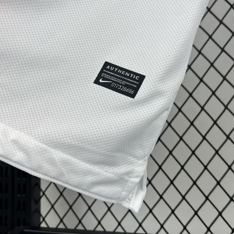 camisa-camiseta-manga-longa-juventus-nike-balocco-versao-torcedor-masculina-10-11-away-fora-ii-secundaria-2-vermelho-vermelha-verde-branca-branco-retro_8