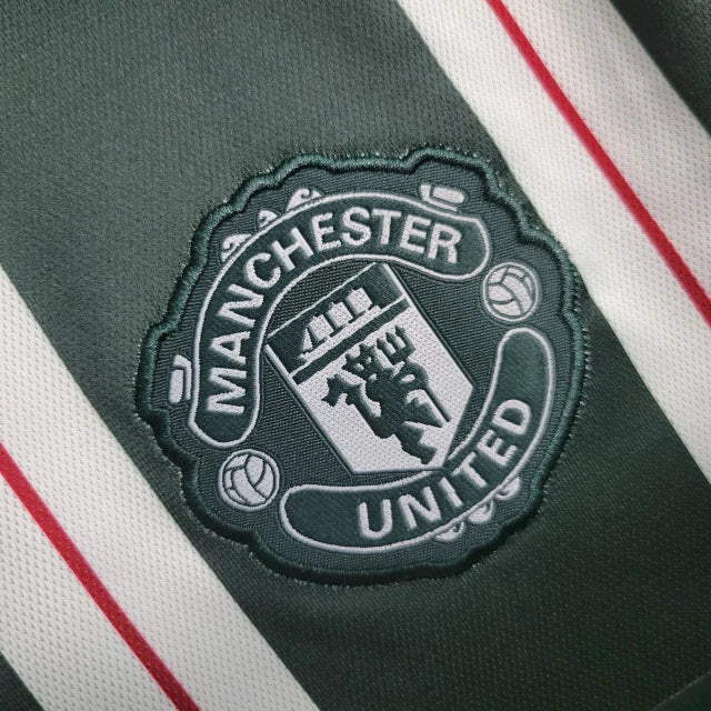 camisa-camiseta-manga-longa-manchester-united-adidas-team-viewer-versao-versao-torcedor-masculina-23-24-away-fora-ii-secundaria-2-vermelha-preta-vermelho-preto-branca-branco_2