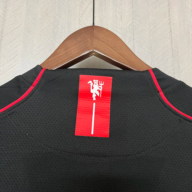 camisa-camiseta-manga-longa-manchester-united-nike-aig-versao-versao-torcedor-cr7-cristiano-ronaldo-masculina-07-08-away-fora-ii-secundaria-2-vermelha-preta-preto-retro-retro-vermelho_c5e91912-37b2-4af7-a56c-ac69b1befd92