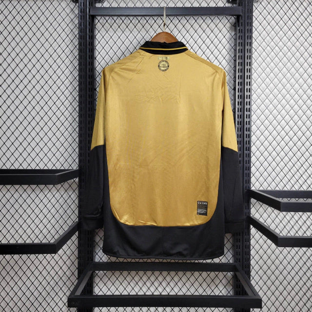 camisa-camiseta-manga-longa-manchester-united-umbro-vodafone-versao-versao-retro-retro-beckham-david-dupla-face-torcedor-masculina-01-02-comemorativa-100-anos-preta-preto-dourado-dour_451da9a8-7543-4036-8eaa-04bfde621573
