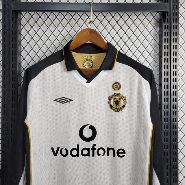 camisa-camiseta-manga-longa-manchester-united-umbro-vodafone-versao-versao-retro-retro-beckham-david-dupla-face-torcedor-masculina-01-02-comemorativa-100-anos-preta-preto-dourado-dour_8dc6f43b-f835-431a-988e-a6eec5a60f3e