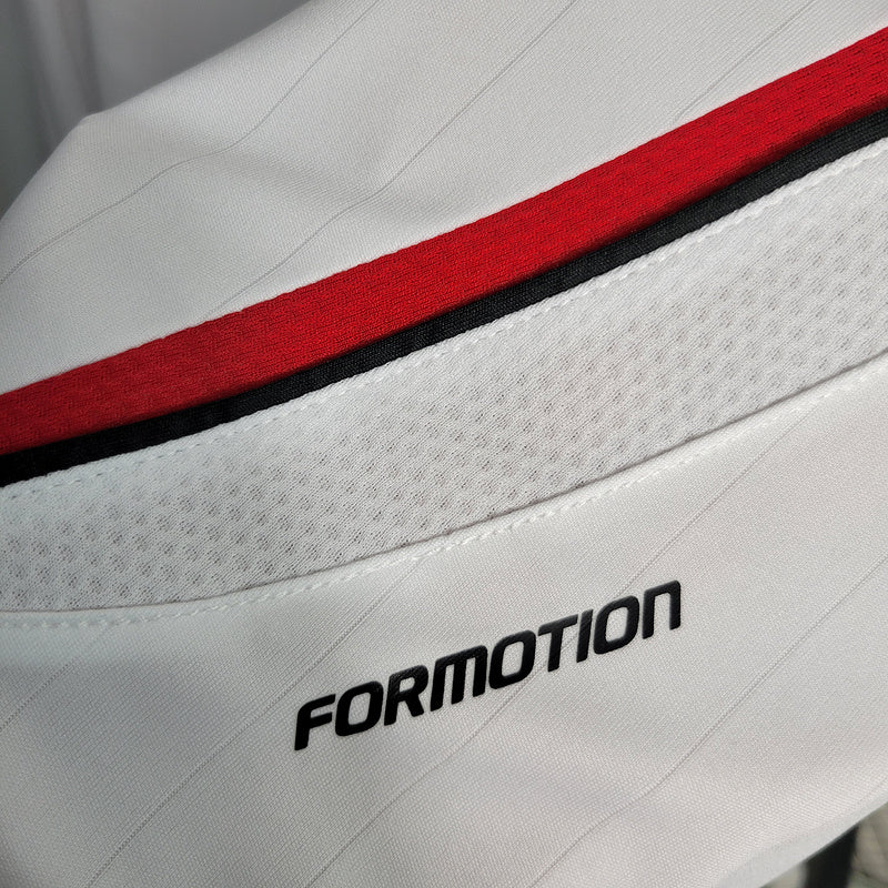 camisa-camiseta-manga-longa-milan-adidas-bwin-retro-retro-versao-versao-torcedor-masculina-06-07-away-fora-ii-secundaria-2-kaka-kaka-22-vermelha-preta-branca-vermelho-preto-branco_5