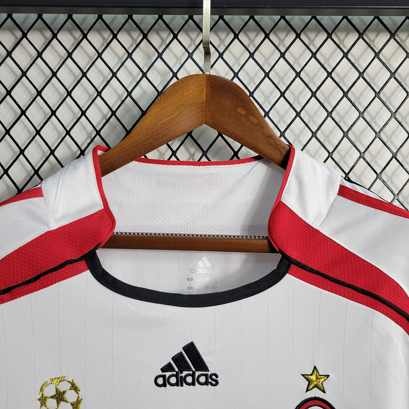 camisa-camiseta-manga-longa-milan-adidas-bwin-retro-retro-versao-versao-torcedor-masculina-06-07-away-fora-ii-secundaria-2-kaka-kaka-22-vermelha-preta-branca-vermelho-preto-branco_7