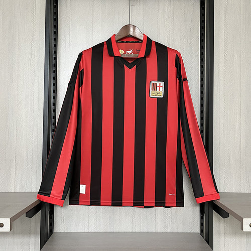 camisa-camiseta-manga-longa-milan-puma-versao-versao-torcedor-masculina-24-25-comemorativa-125-anos-vermelha-vermelho-preta-preto_1