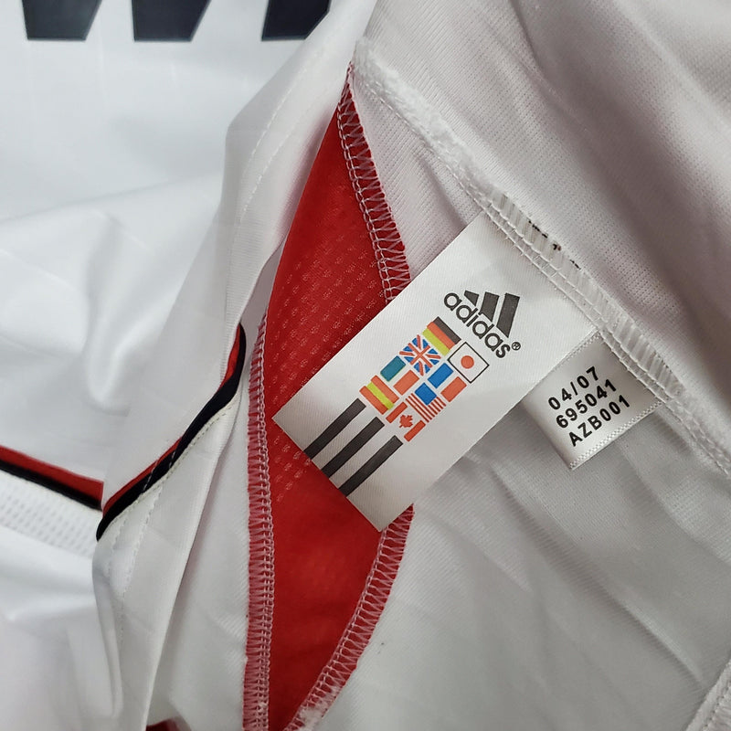 camisa-camiseta-milan-adidas-bwin-retro-retro-versao-versao-torcedor-masculina-06-07-away-fora-ii-secundaria-2-kaka-kaka-22-vermelha-preta-branca-vermelho-preto-branco_2