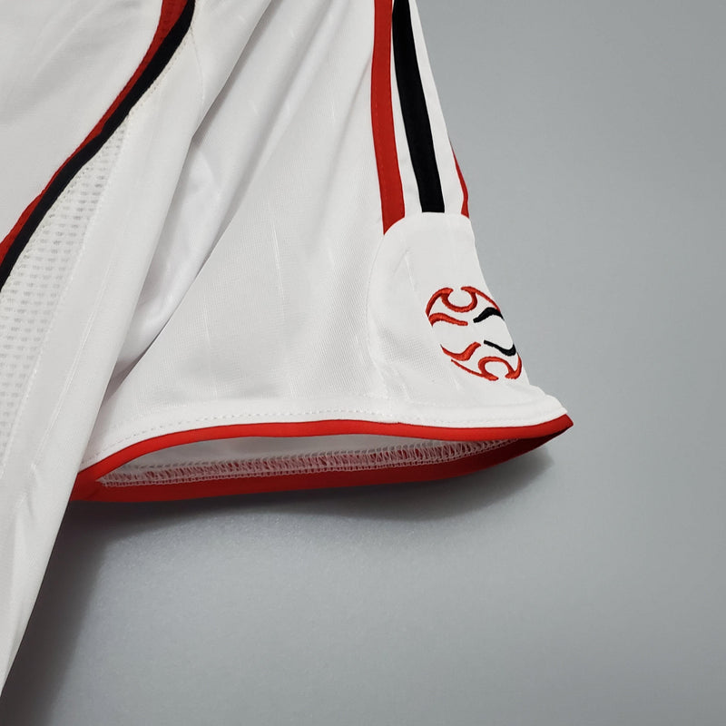 camisa-camiseta-milan-adidas-bwin-retro-retro-versao-versao-torcedor-masculina-06-07-away-fora-ii-secundaria-2-kaka-kaka-22-vermelha-preta-branca-vermelho-preto-branco_5