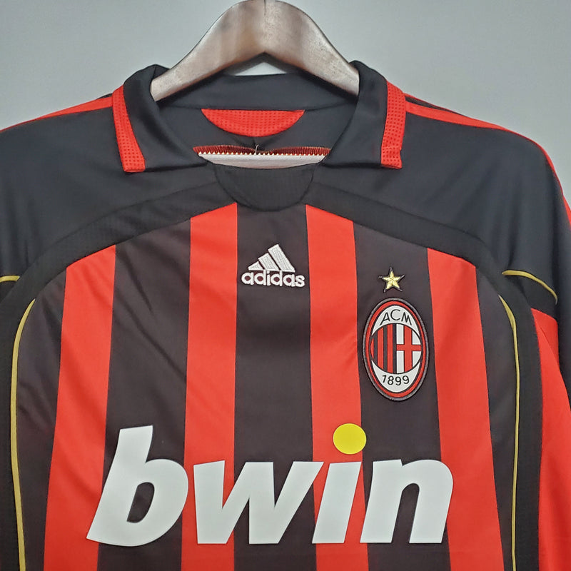 camisa-camiseta-milan-adidas-bwin-retro-retro-versao-versao-torcedor-masculina-06-07-home-casa-i-principal-1-kaka-kaka-22-vermelha-preta-branca-vermelho-preto-branco_2