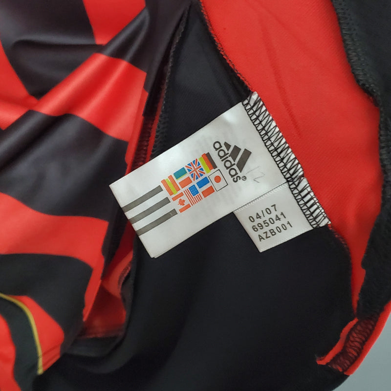 camisa-camiseta-milan-adidas-bwin-retro-retro-versao-versao-torcedor-masculina-06-07-home-casa-i-principal-1-kaka-kaka-22-vermelha-preta-branca-vermelho-preto-branco_7