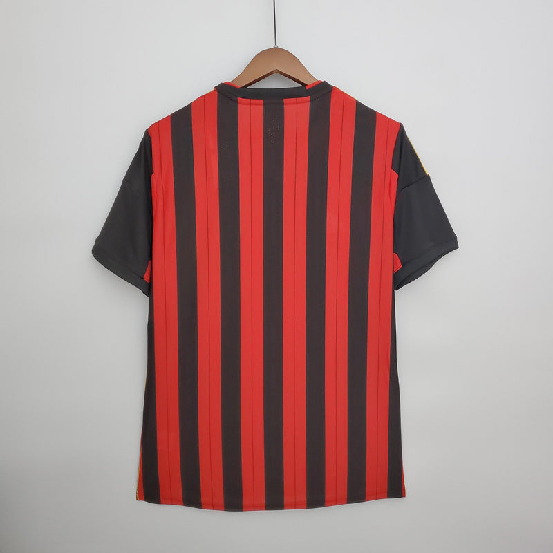 camisa-camiseta-milan-adidas-emirates-fly-versao-torcedor-masculina-13-14-home-casa-i-principal-1-vermelha-preta-vermelho-preto-dourada-dourado-retro_9