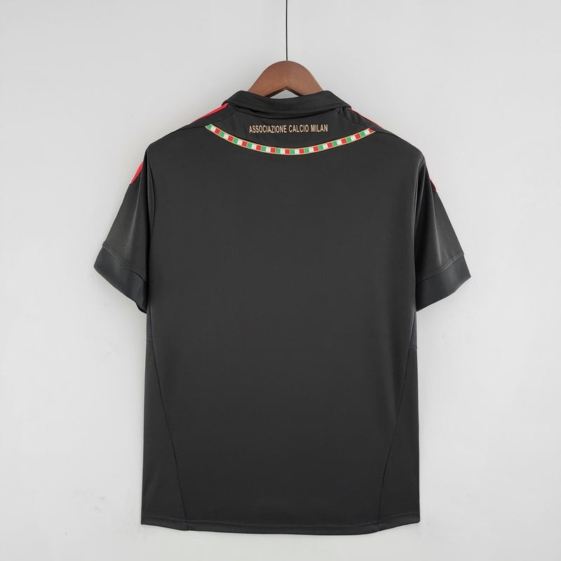 camisa-camiseta-milan-adidas-fly-emirates-versao-torcedor-masculina-11-12-third-away-fora-iii-terceira-3-vermelha-preta-vermelho-preto-branca-branco-verde-retro_1_6
