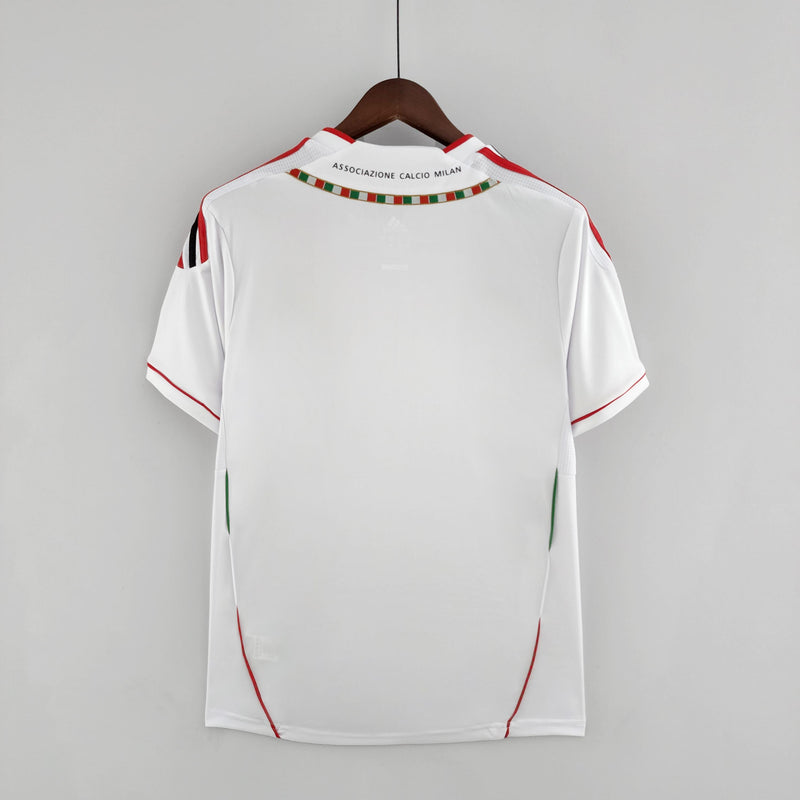 camisa-camiseta-milan-adidas-fly-emirates-versao-versao-torcedor-masculina-11-12-away-fora-ii-secundaria-2-vermelha-preta-vermelho-preto-branca-branco-retro-retro_7