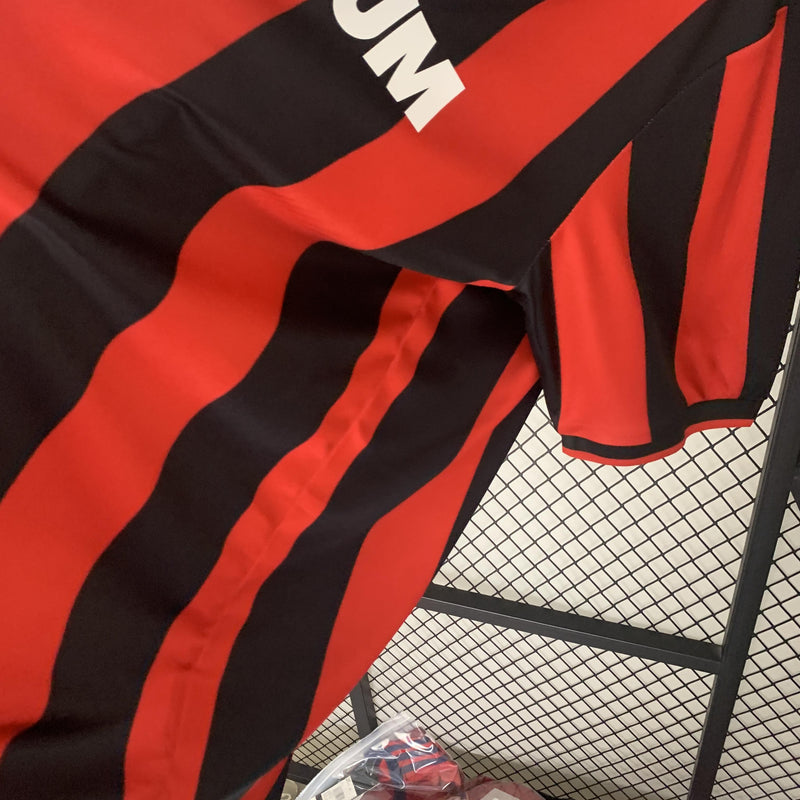 camisa-camiseta-milan-adidas-mediolanum-versao-versao-torcedor-masculina-90-91-home-casa-i-principal-1-vermelha-preta-vermelho-preto-retro-retro_4
