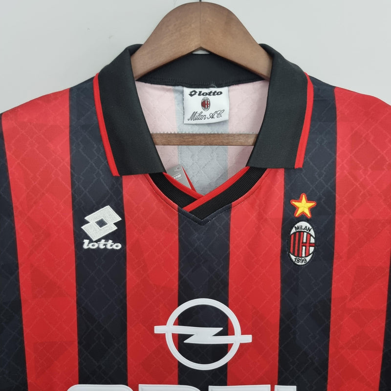 camisa-camiseta-milan-lotto-OPEL-versao-versao-torcedor-masculina-95-96-home-casa-i-principal-1-vermelha-preta-vermelho-preto-retro-retro_4