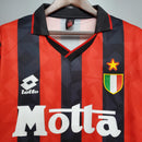 camisa-camiseta-milan-lotto-motta-versao-versao-torcedor-masculina-93-94-home-casa-i-principal-1-vermelha-preta-vermelho-preto-retro-retro_2