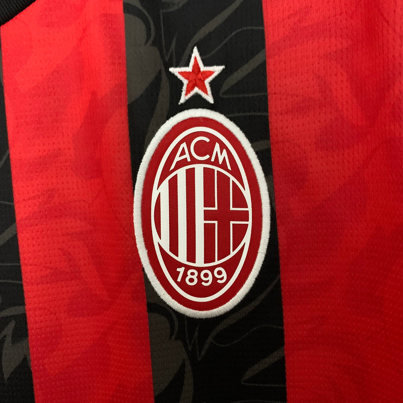 camisa-camiseta-milan-puma-emirates-fly-better-versao-torcedor-masculina-25-26-home-casa-i-principal-1-vermelha-vermelho-preta-preto_4