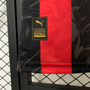 camisa-camiseta-milan-puma-emirates-fly-better-versao-torcedor-masculina-25-26-home-casa-i-principal-1-vermelha-vermelho-preta-preto_6