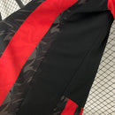 camisa-camiseta-milan-puma-emirates-fly-better-versao-torcedor-masculina-25-26-home-casa-i-principal-1-vermelha-vermelho-preta-preto_8