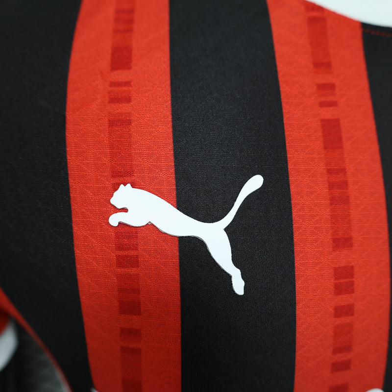 camisa-camiseta-milan-puma-emirates-fly-better-versao-versao-jogador-masculina-24-25-home-casa-i-principal-1-vermelha-preta-branca-vermelho-preto-branco_10
