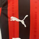 camisa-camiseta-milan-puma-emirates-fly-better-versao-versao-torcedor-conjunto-infantil-kids-24-25-home-casa-i-principal-1-vermelha-preta-branca-vermelho-preto-branc_7
