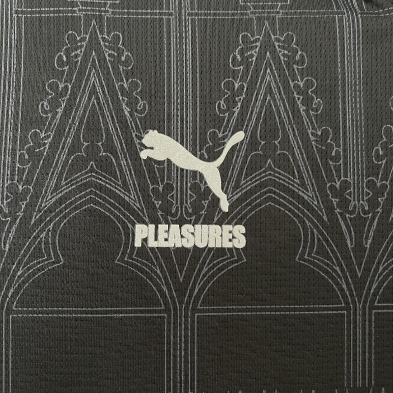 camisa-camiseta-milan-puma-emirates-fly-better-versao-versao-torcedor-masculina-23-24-edicao-edicao-especial-pleasures-preta-preto-cinza-branca-branco_4