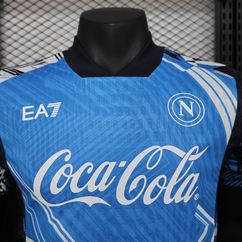 camisa-camiseta-napoli-ea7-coca-cola-versao-versao-jogador-masculina-24-25-edicao-edicao-especial-branca-branco-preta-preto-azul-cinza_5