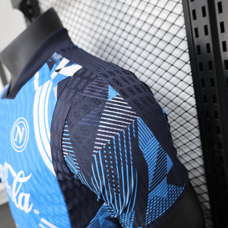 camisa-camiseta-napoli-ea7-coca-cola-versao-versao-jogador-masculina-24-25-edicao-edicao-especial-branca-branco-preta-preto-azul-cinza_9