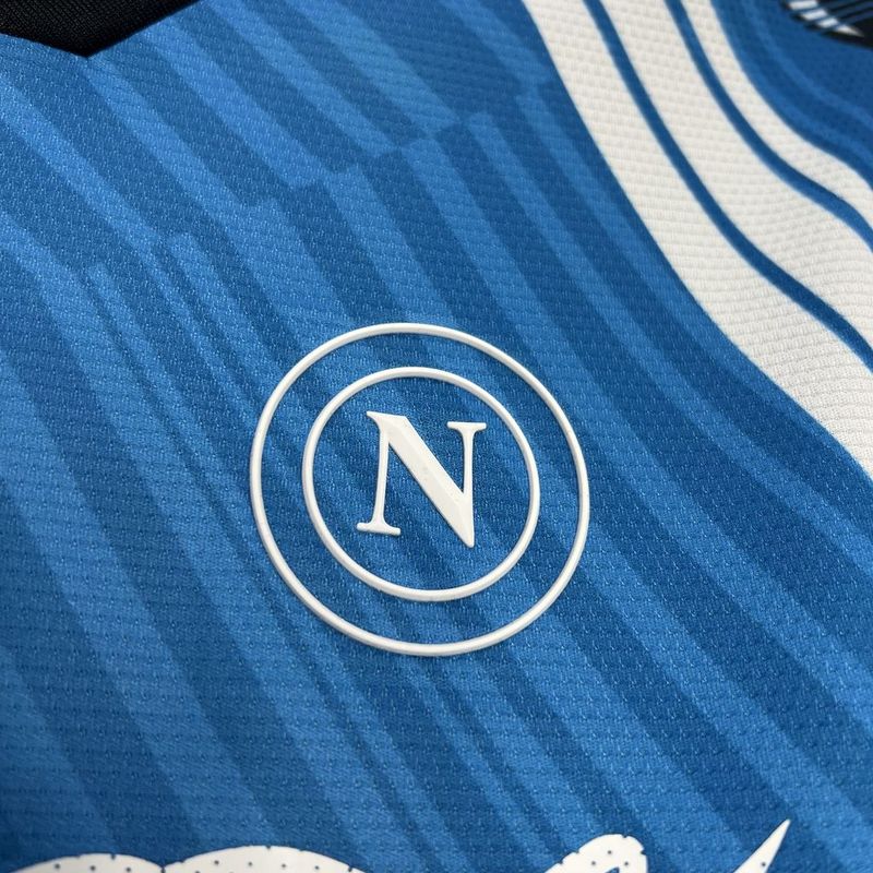 camisa-camiseta-napoli-ea7-coca-cola-versao-versao-torcedor-masculina-24-25-edicao-edicao-especial-branca-branco-preta-preto-azul-cinza_3