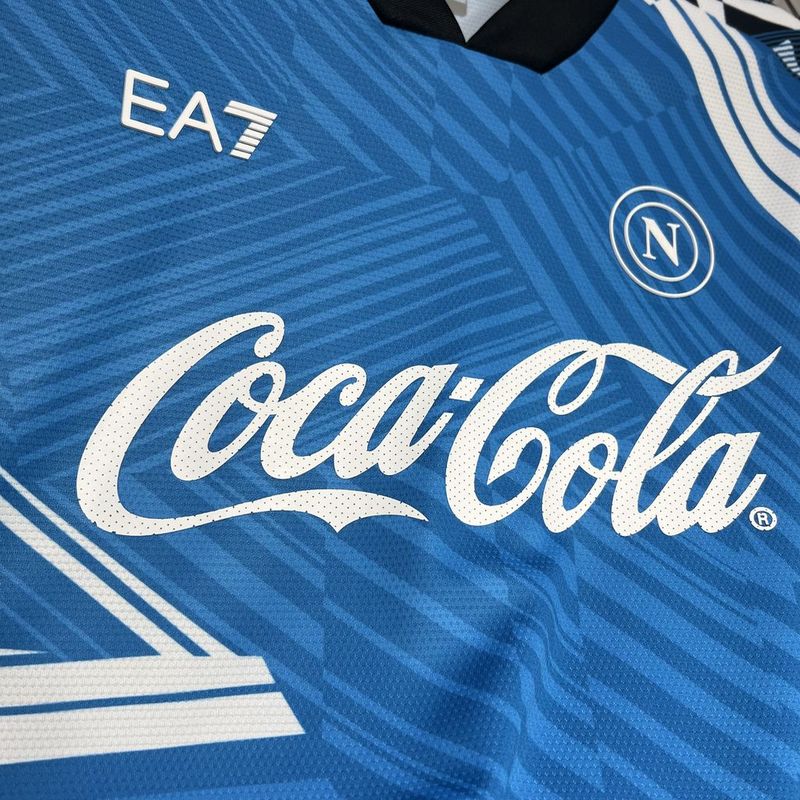 camisa-camiseta-napoli-ea7-coca-cola-versao-versao-torcedor-masculina-24-25-edicao-edicao-especial-branca-branco-preta-preto-azul-cinza_5