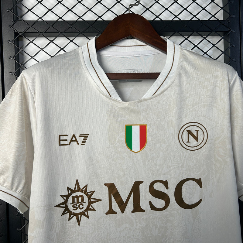 camisa-camiseta-napoli-ea7-msc-versao-torcedor-masculina-25-26-away-fora-ii-secundaria-2-azul-branca-branco-bege-dourada-dourado_2