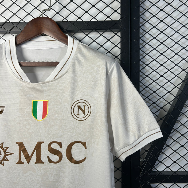 camisa-camiseta-napoli-ea7-msc-versao-torcedor-masculina-25-26-away-fora-ii-secundaria-2-azul-branca-branco-bege-dourada-dourado_4