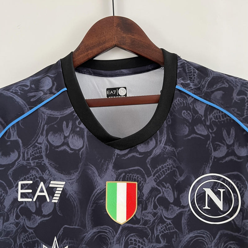 camisa-camiseta-napoli-ea7-msc-versao-versao-torcedor-masculina-23-24-edicao-edicao-especial-halloween-preta-azul-preto-cinza-branca-branco_9