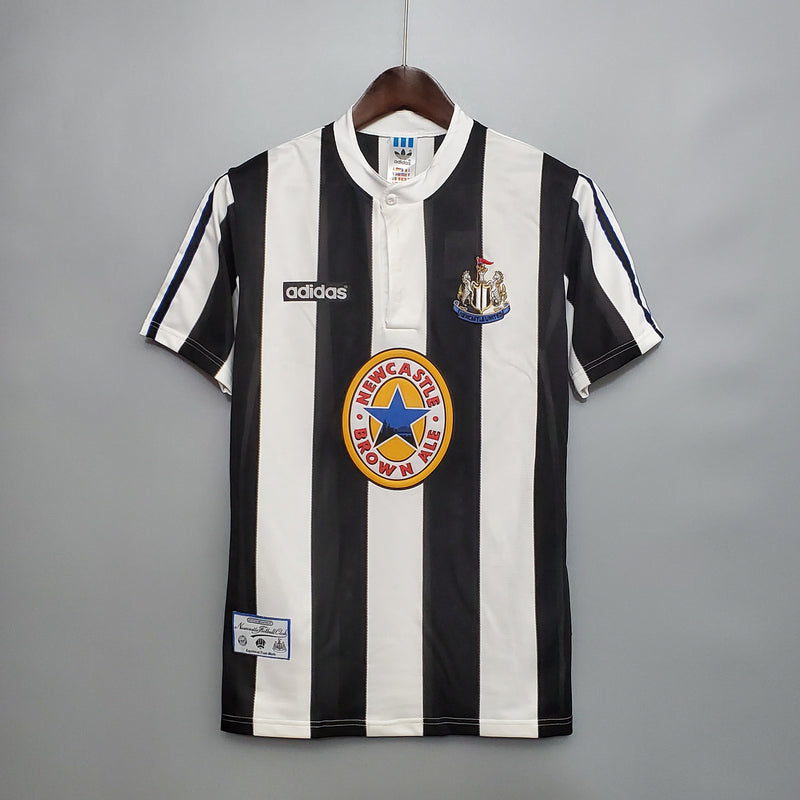camisa-camiseta-newcastle-united-adidas-brown-ale-versao-versao-torcedor-masculina-95-97-home-casa-i-principal-1-preta-branca-preto-branco-retro-retro_1