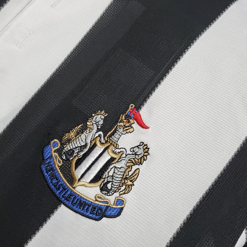 camisa-camiseta-newcastle-united-adidas-brown-ale-versao-versao-torcedor-masculina-95-97-home-casa-i-principal-1-preta-branca-preto-branco-retro-retro_6