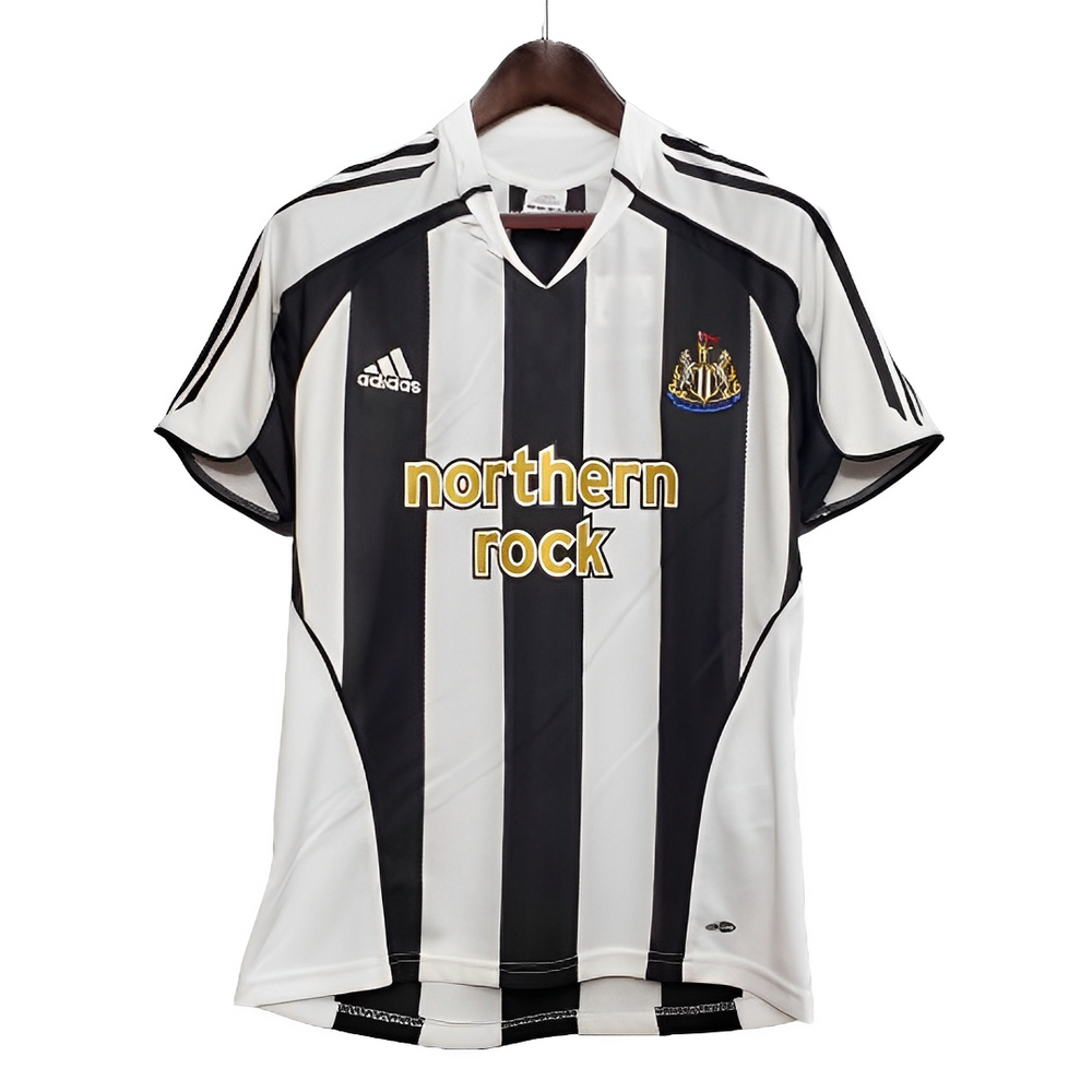 Camisa Newcastle Retrô Home 05/06 Torcedor Masculina - Preta e Branca