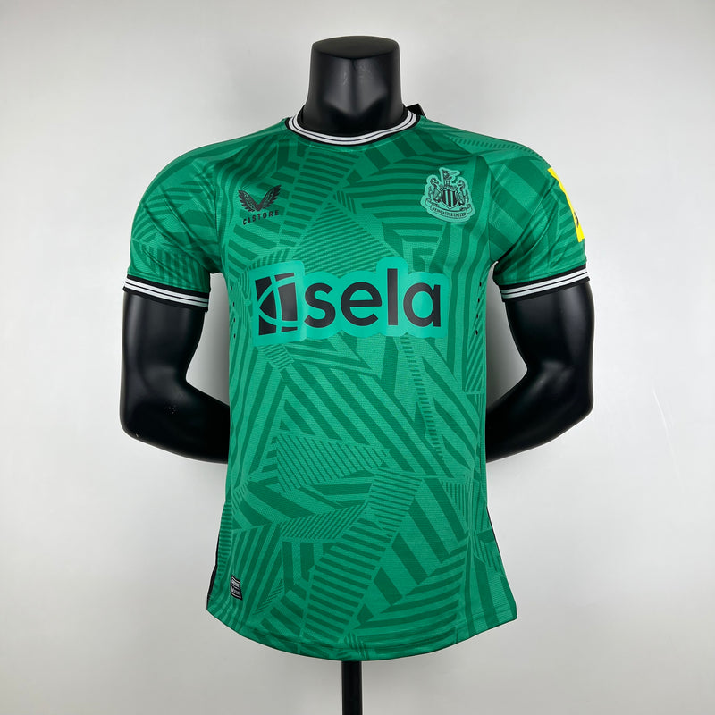 camisa-camiseta-newcastle-united-castore-sela-versao-versao-jogador-masculina-23-24-away-fora-ii-secundaria-2-preta-branca-preto-branco-verde_1