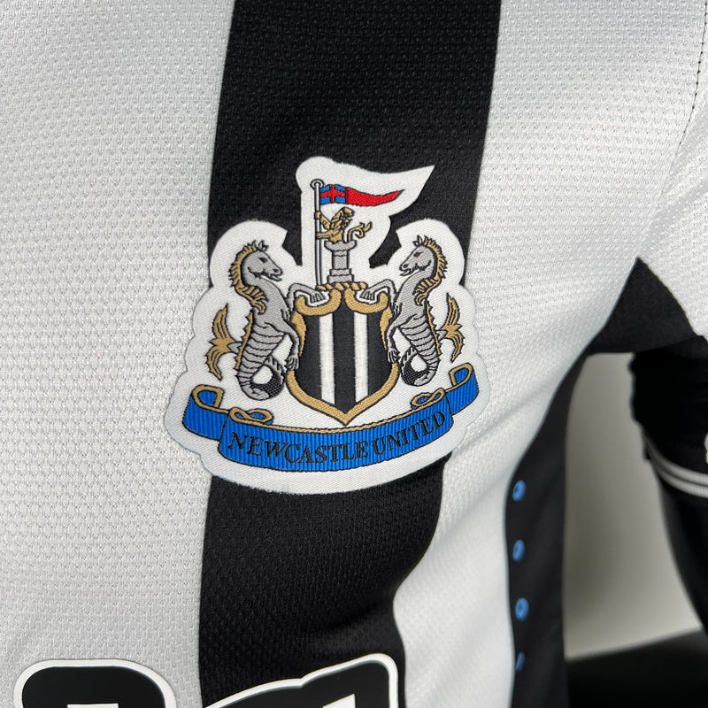 camisa-camiseta-newcastle-united-castore-sela-versao-versao-jogador-masculina-23-24-home-casa-i-principal-1-preta-branca-preto-branco_9