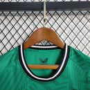 camisa-camiseta-newcastle-united-castore-sela-versao-versao-torcedor-conjunto-infantil-shorts-23-24-away-fora-ii-secundaria-2-preta-branca-preto-branco-verde_11