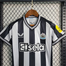 camisa-camiseta-newcastle-united-castore-sela-versao-versao-torcedor-conjunto-infantil-shorts-23-24-home-casa-i-principal-1-preta-branca-preto-branco_10