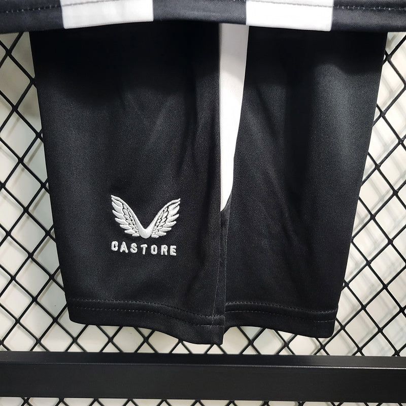 camisa-camiseta-newcastle-united-castore-sela-versao-versao-torcedor-conjunto-infantil-shorts-23-24-home-casa-i-principal-1-preta-branca-preto-branco_8