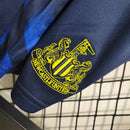 camisa-camiseta-newcastle-united-castore-sela-versao-versao-torcedor-conjunto-infantil-shorts-23-24-third-away-fora-iii-terceira-3-preta-branca-preto-branco-azul-amarela-amarelo_7