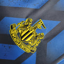 camisa-camiseta-newcastle-united-castore-sela-versao-versao-torcedor-conjunto-infantil-shorts-23-24-third-away-fora-iii-terceira-3-preta-branca-preto-branco-azul-amarela-amarelo_9