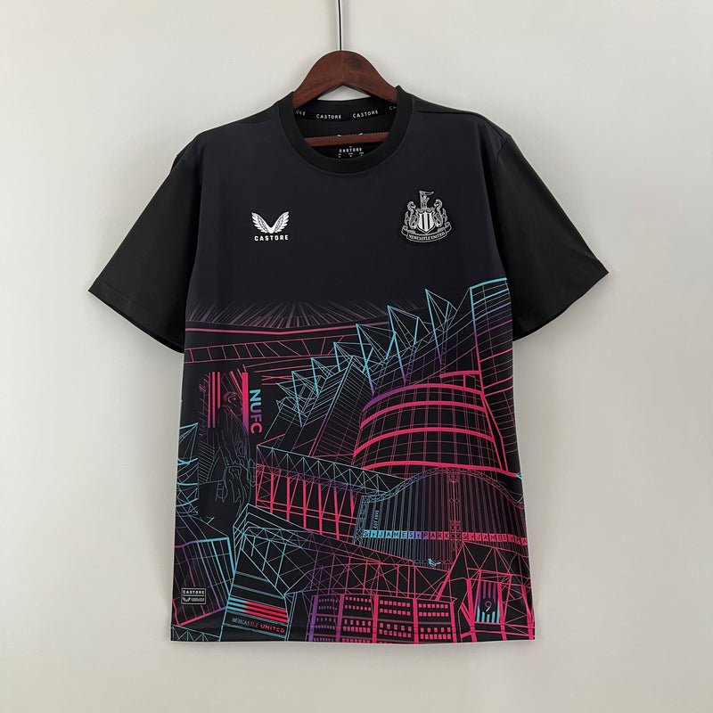 camisa-camiseta-newcastle-united-castore-sela-versao-versao-torcedor-masculina-23-24-treino-treinamento-preta-branca-preto-branco-rosa-azul-roxa_1