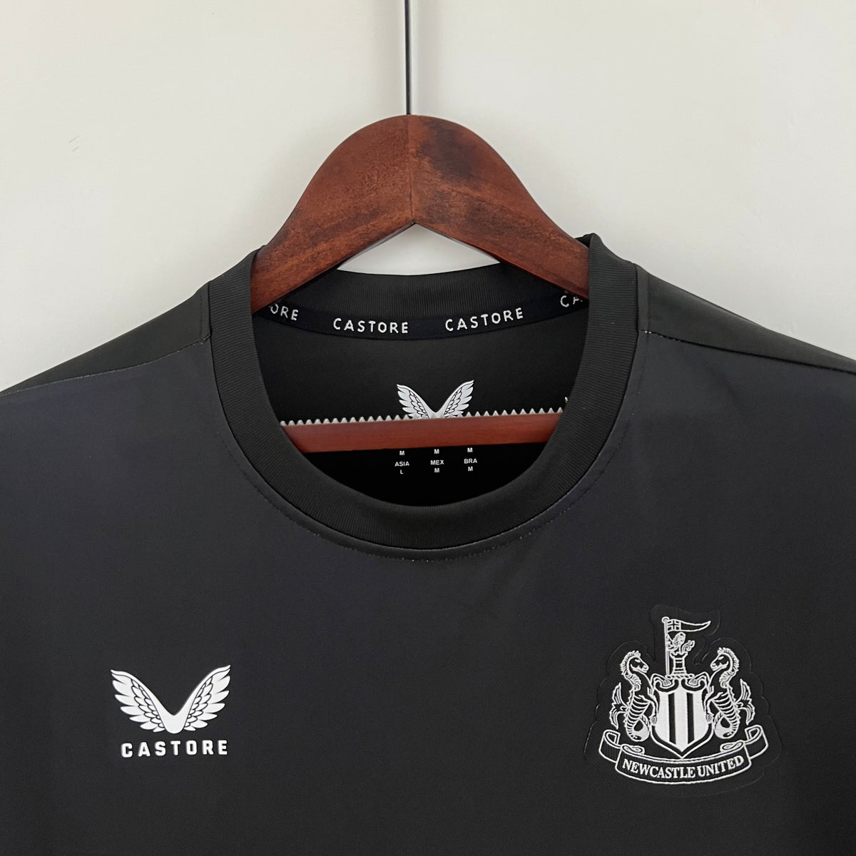 Camisa Newcastle Treino 23/24 Torcedor Masculina - Preta