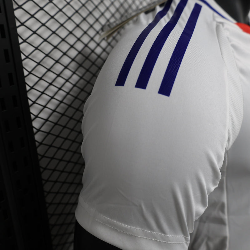 camisa-camiseta-olympique-lyonnais-adidas-emirates-fly-better-versao-versao-jogador-masculina-24-25-home-casa-i-principal-1-vermelha-vermelho-azul-branca-branco_10